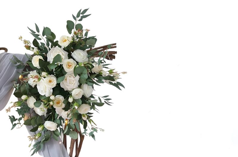Umělá květinová dekorace na svatební bránu